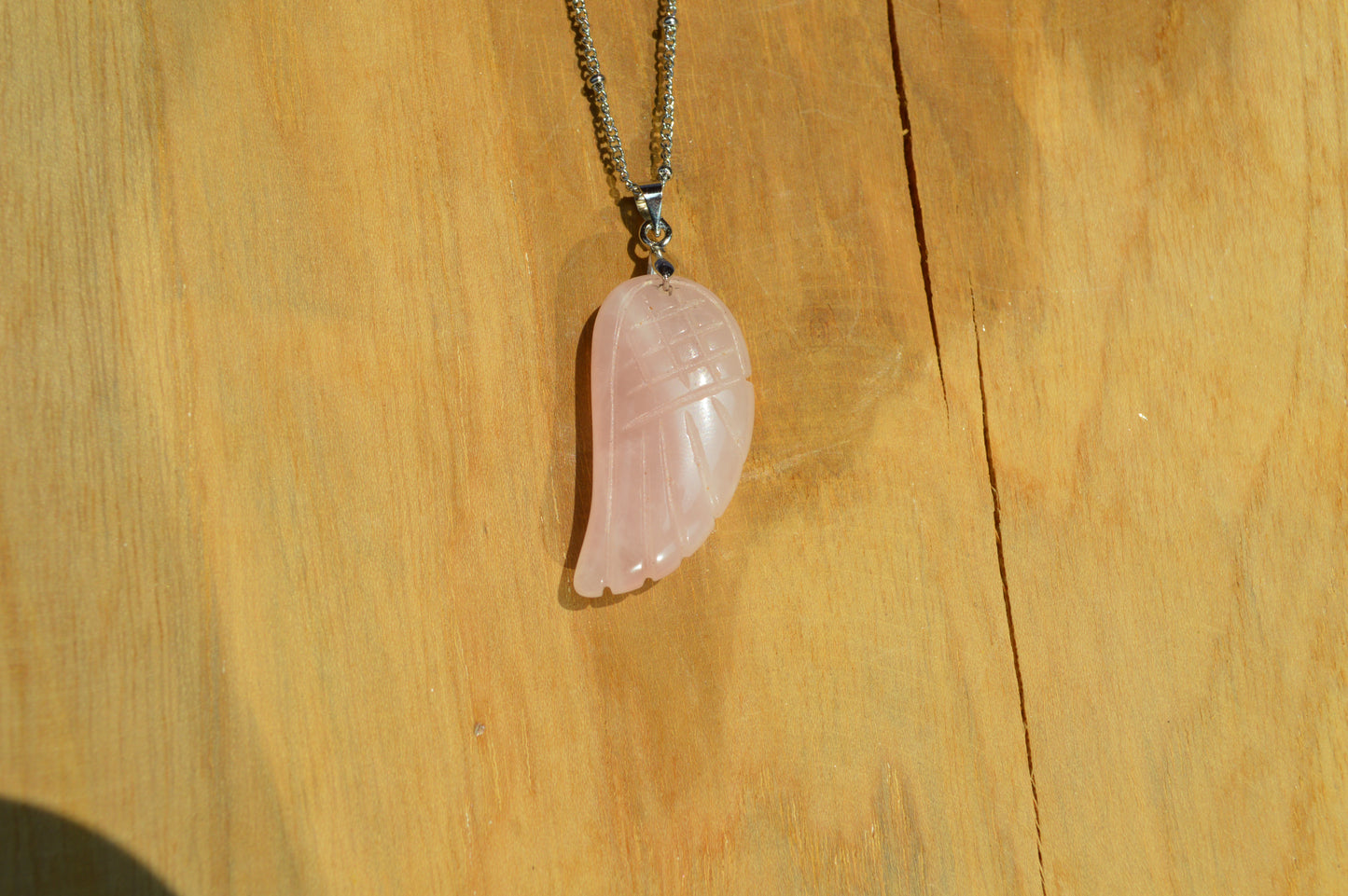 Collier aile d’ange en pierre naturelle - Les Ailes d’Iris